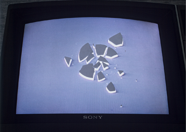 Falling disc